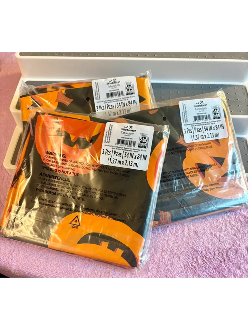 9 plastic Halloween table covers